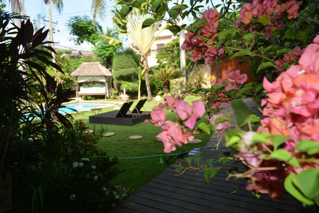 Villa Una Seminyak Zewnętrze zdjęcie