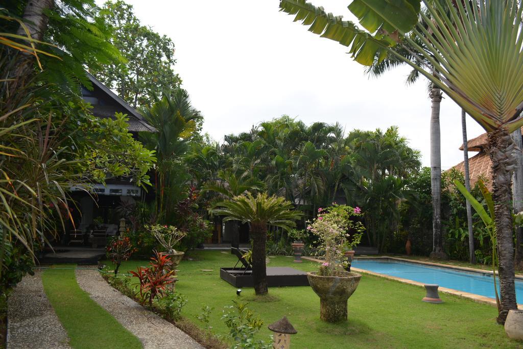 Villa Una Seminyak Zewnętrze zdjęcie